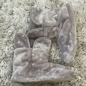 Warm Soft Cozy Ankle boot in-house wearable Silver Purple Fits 8.5/9 Womens